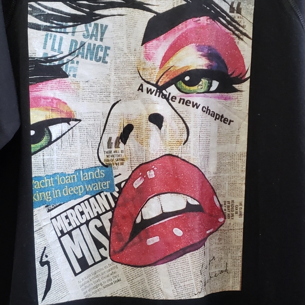 Custom Graphic tee - Picture 2 of 2